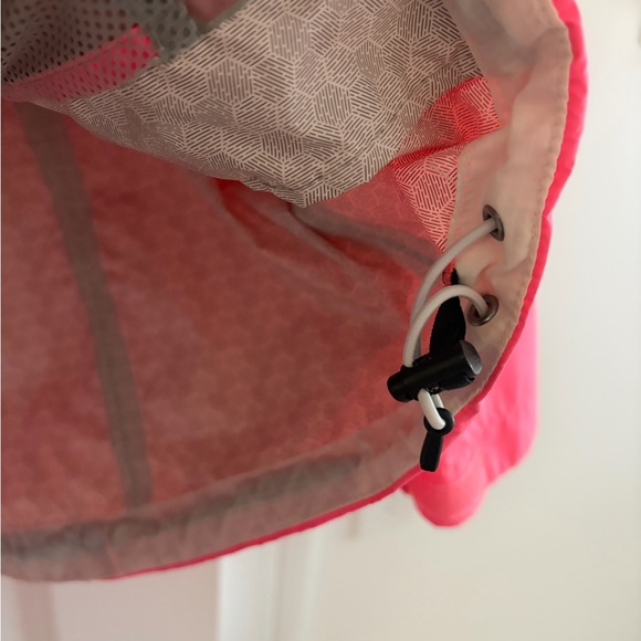 The North Face Women's Vibrant Pink Wind Rain Jacket XL - Picture 9 of 10